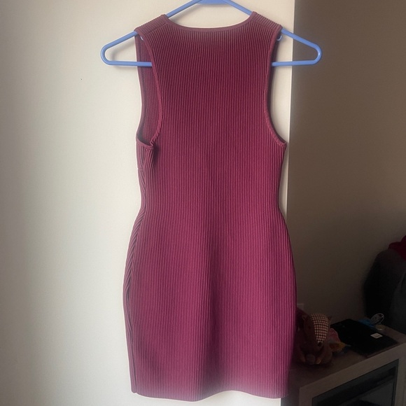 Babaton Deep V Neck Sculpt Knit Dress Burgundy Size XS - Picture 4 of 5